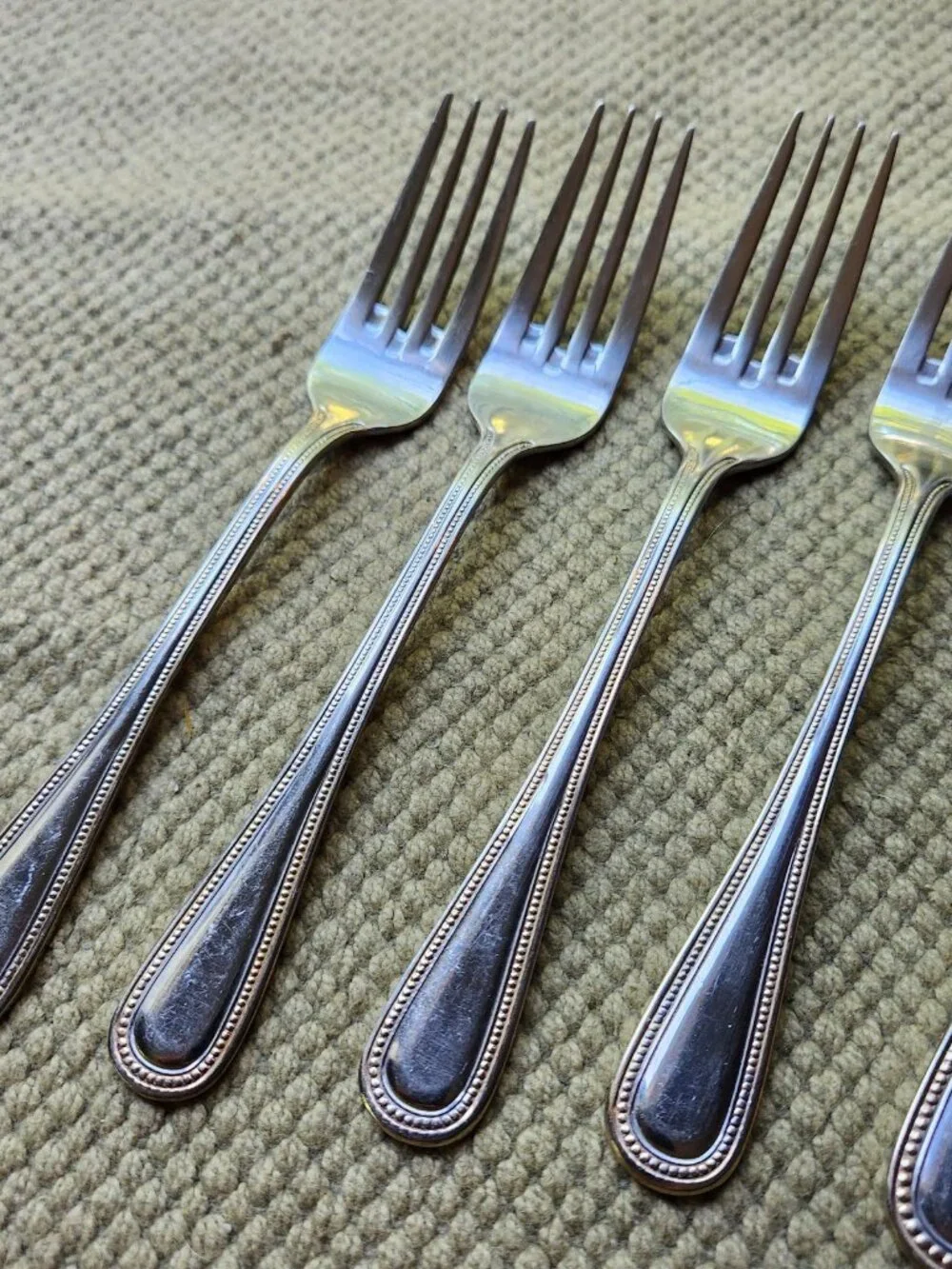 8 Forks 4 Salad 4 Dinner Wallace GOLD ROYAL BEAD 18/10 Stainless Flatware China